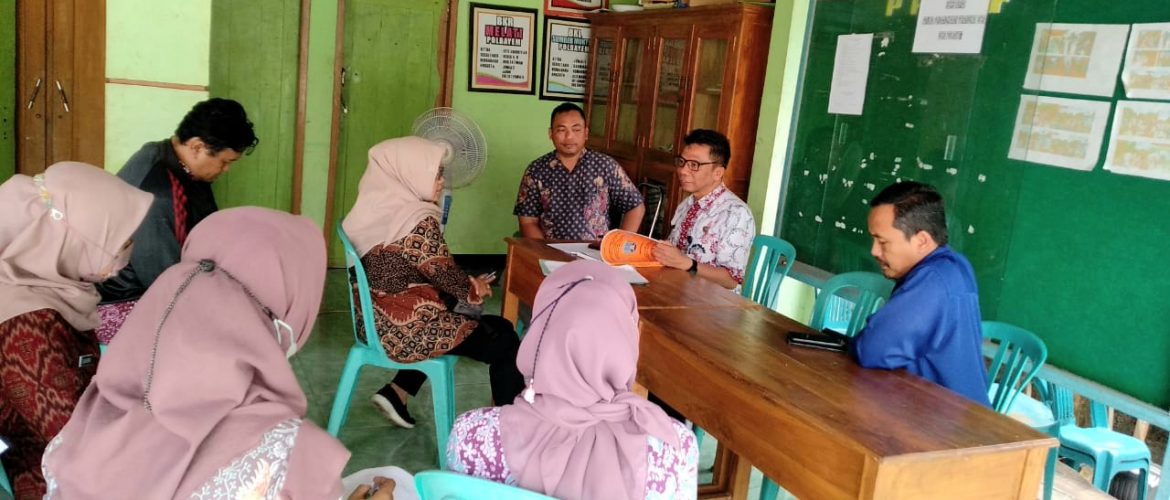 Dinkominfo Mulai Dampingi Desa Polbayem